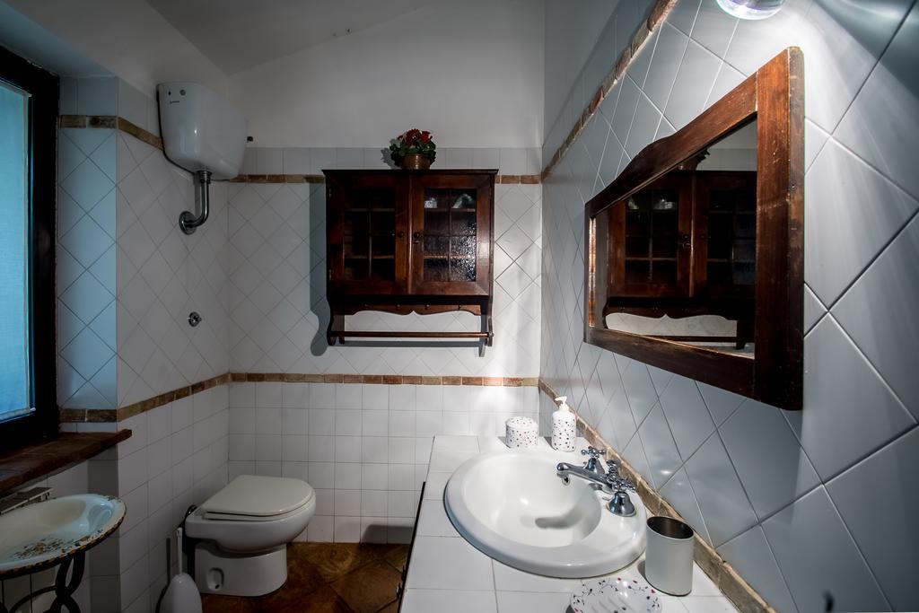 La Casa Degli Elfi Villa Manziana Buitenkant foto